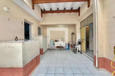 Quintal de casa à venda com 5 quartos, 260m² em Vila Alexandria, São Paulo