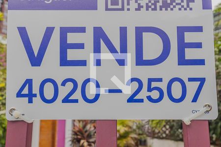 Plaquinha de casa à venda com 4 quartos, 120m² em Pinheiros, São Paulo