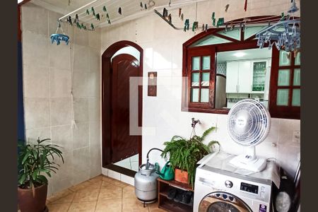Detalhe - Área de Serviço e Churrasqueira de casa para alugar com 3 quartos, 132m² em Vila Pereira Barreto, São Paulo