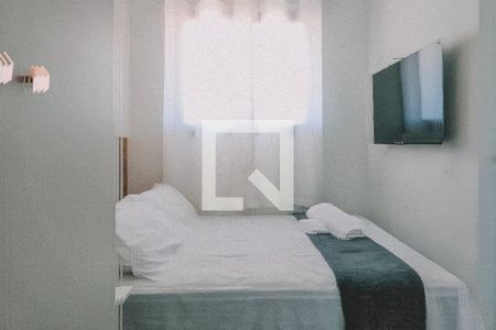 Quarto de kitnet/studio para alugar com 1 quarto, 32m² em Boca do Rio, Salvador