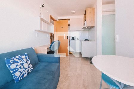Sala de kitnet/studio para alugar com 1 quarto, 32m² em Boca do Rio, Salvador