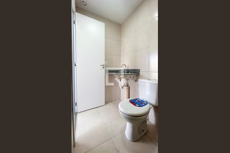 Banheiro Social de apartamento à venda com 2 quartos, 40m² em Jardim Santo Antoninho, São Paulo