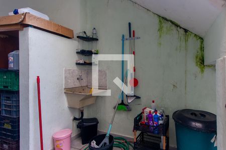 Área de Serviço de casa à venda com 4 quartos, 185m² em Jardim Ana Rosa, São Paulo
