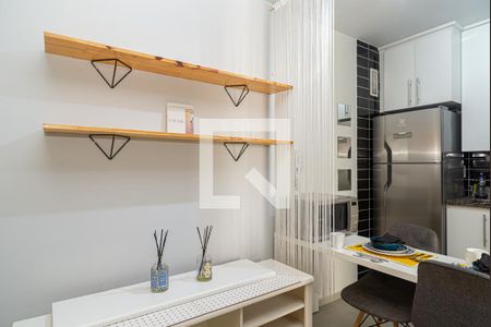 Sala de kitnet/studio para alugar com 1 quarto, 28m² em Consolação, São Paulo