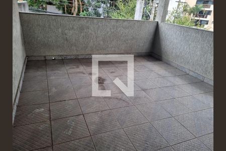 Foto 15 de casa para alugar com 5 quartos, 185m² em Bosque da Saúde, São Paulo