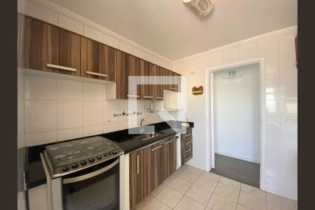 Cozinha de apartamento para alugar com 2 quartos, 58m² em Vila Milton, Guarulhos