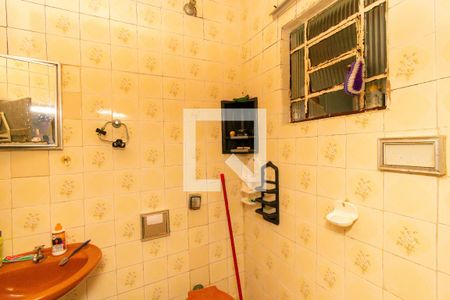 Casa 2 - Banheiro de casa à venda com 2 quartos, 150m² em Vila Olinda, São Paulo