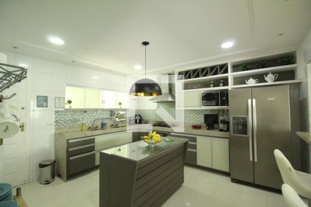 Cozinha de casa de condomínio à venda com 5 quartos, 318m² em Pechincha, Rio de Janeiro
