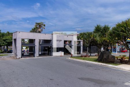 Fachada de casa de condomínio para alugar com 2 quartos, 550m² em Paisagem Renoir, Cotia