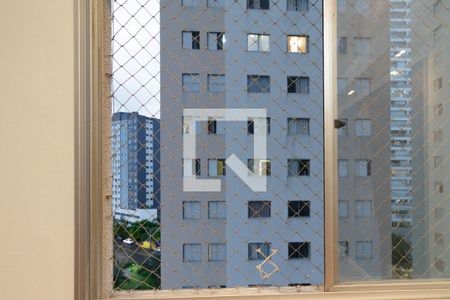 Sala vista de apartamento para alugar com 3 quartos, 70m² em Vila Ema, São Paulo