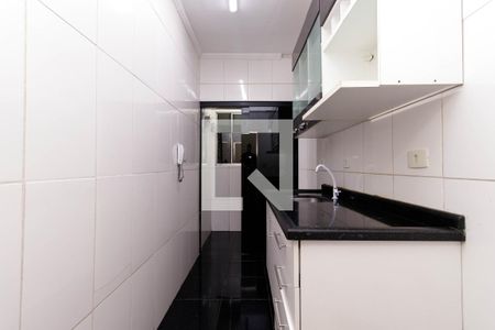Cozinha de apartamento para alugar com 3 quartos, 70m² em Vila Ema, São Paulo