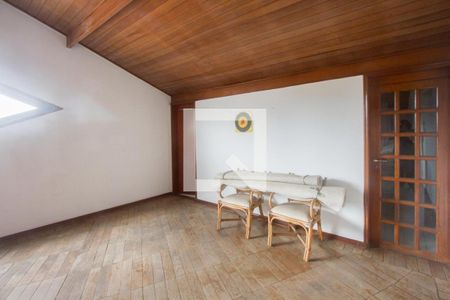 Sótão de casa à venda com 2 quartos, 272m² em Parque Colonial, São Paulo