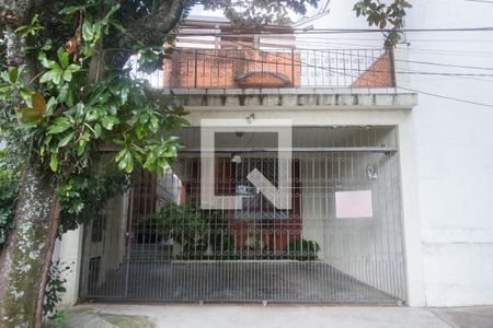Fachada de casa à venda com 2 quartos, 272m² em Parque Colonial, São Paulo