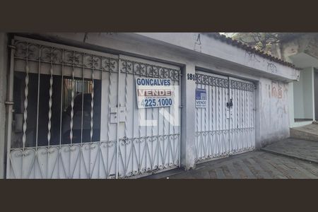 Fachada  de casa à venda com 2 quartos, 140m² em Nova Gerti, São Caetano do Sul