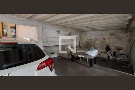 Garagem  de casa à venda com 2 quartos, 140m² em Nova Gerti, São Caetano do Sul