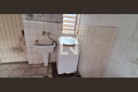 Área de Serviço  de casa à venda com 2 quartos, 140m² em Nova Gerti, São Caetano do Sul