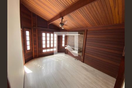 Sala de casa à venda com 3 quartos, 660m² em Pilares, Rio de Janeiro