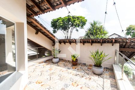 Varanda de casa de condomínio à venda com 3 quartos, 384m² em Alphaville, Santana de Parnaíba