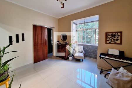 Sala de apartamento à venda com 2 quartos, 55m² em Icaraí, Niterói