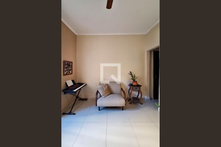 Sala de apartamento à venda com 2 quartos, 55m² em Icaraí, Niterói