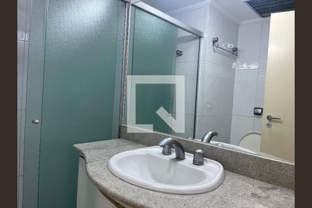 Banheiro de apartamento à venda com 2 quartos, 77m² em Perdizes, São Paulo