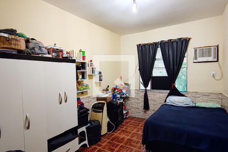 Quarto 2 de casa à venda com 3 quartos, 450m² em Taquara, Rio de Janeiro