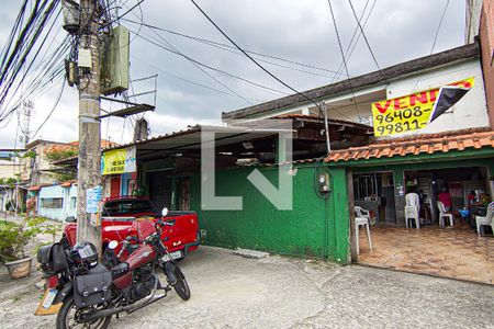 Fachada de casa à venda com 3 quartos, 450m² em Taquara, Rio de Janeiro