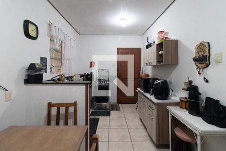 Cozinha de casa à venda com 2 quartos, 200m² em Medianeira, Porto Alegre