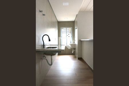 Cozinha de casa para alugar com 2 quartos, 75m² em Vila Campo Grande, São Paulo