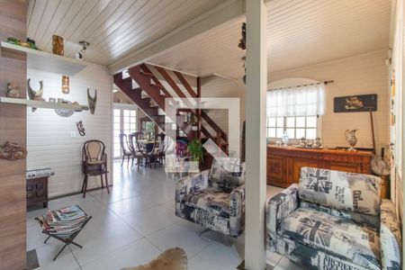 Sala de casa à venda com 3 quartos, 250m² em Cristal, Porto Alegre