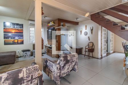 Sala de casa à venda com 3 quartos, 250m² em Cristal, Porto Alegre