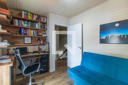 Escritório de casa à venda com 3 quartos, 250m² em Cristal, Porto Alegre