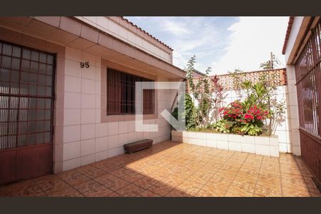Quintal de casa à venda com 3 quartos, 250m² em Aricanduva, São Paulo