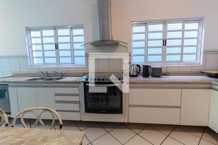 Cozinha de casa para alugar com 4 quartos, 194m² em Alto da Lapa, São Paulo