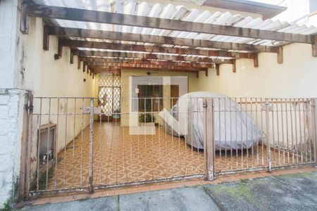 Fachada de casa à venda com 3 quartos, 140m² em Vila Congonhas, São Paulo