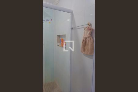 Banheiro de kitnet/studio para alugar com 1 quarto, 35m² em Canto do Forte, Praia Grande