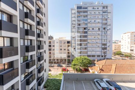 Vista de Sala de kitnet/studio à venda com 1 quarto, 25m² em Rio Branco, Porto Alegre
