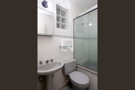 Banheiro de apartamento à venda com 2 quartos, 73m² em Petrópolis, Porto Alegre