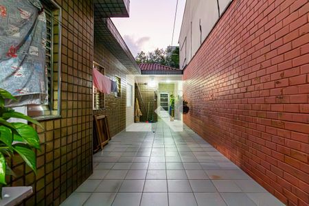 Quintal de casa à venda com 4 quartos, 241m² em Vila Carrão, São Paulo