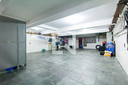 Garagem de casa à venda com 4 quartos, 241m² em Vila Carrão, São Paulo