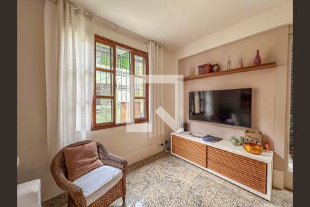 Sala  de casa à venda com 5 quartos, 300m² em Botafogo, Rio de Janeiro