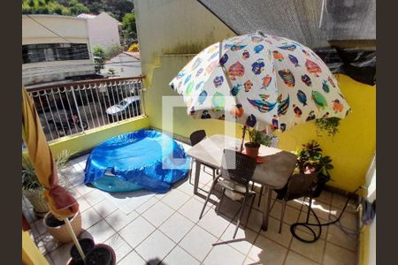 Casa à venda com 5 quartos, 216m² em Pé Pequeno, Niterói