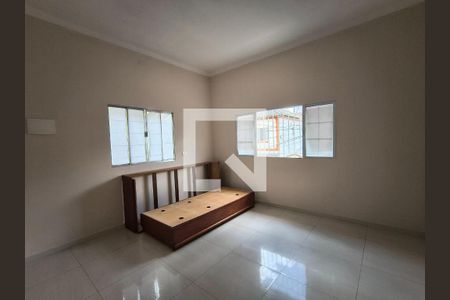 Foto 08 de casa à venda com 4 quartos, 80m² em Parque São Jorge, São Paulo