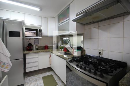Cozinha de casa de condomínio à venda com 4 quartos, 141m² em Taquara, Rio de Janeiro