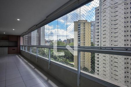 Varanda de apartamento à venda com 4 quartos, 211m² em Vila Andrade, São Paulo