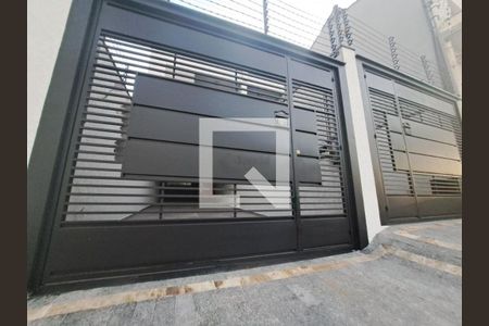 Casa à venda com 3 quartos, 145m² em Vila Carrão, São Paulo
