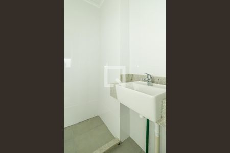 Banheiro da Suíte 1 de apartamento à venda com 2 quartos, 51m² em Santa Cecília, Porto Alegre