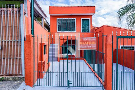 Fachada de casa para alugar com 2 quartos, 60m² em Jaguará, São Paulo