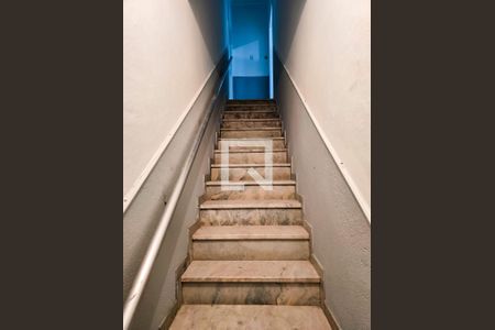 Escada de acesso ao imóvel de apartamento à venda com 1 quarto, 50m² em Piedade, Rio de Janeiro