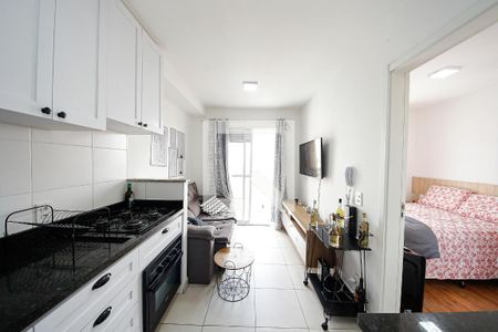 Sala e Cozinha de apartamento para alugar com 1 quarto, 29m² em Vila Ema, São Paulo